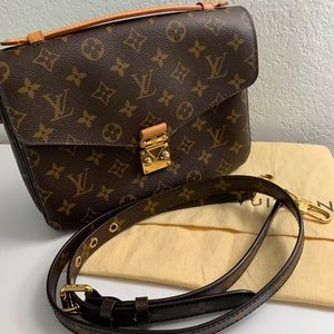 Lv POCHETTE MÉTIS